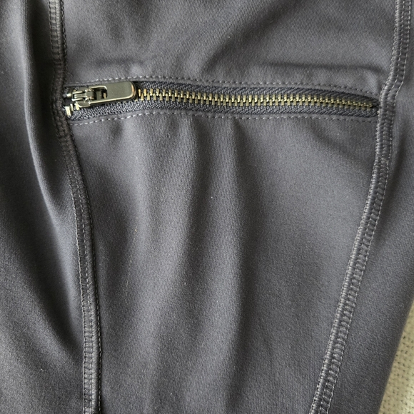 Old Navy Active Go Dry Athletic Legging with Side Zip Pockets Dark Gray Size M - Picture 4 of 6